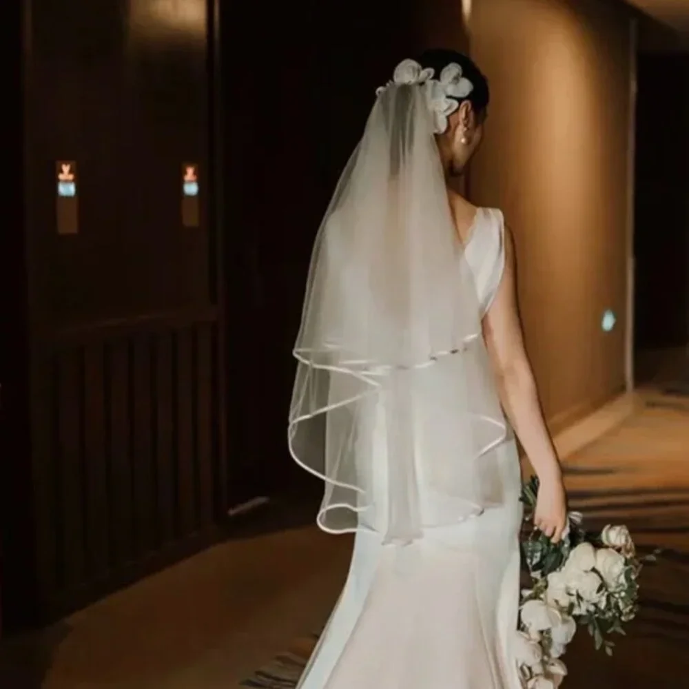Short Wedding Veil with Comb Satin Trim Waist Length